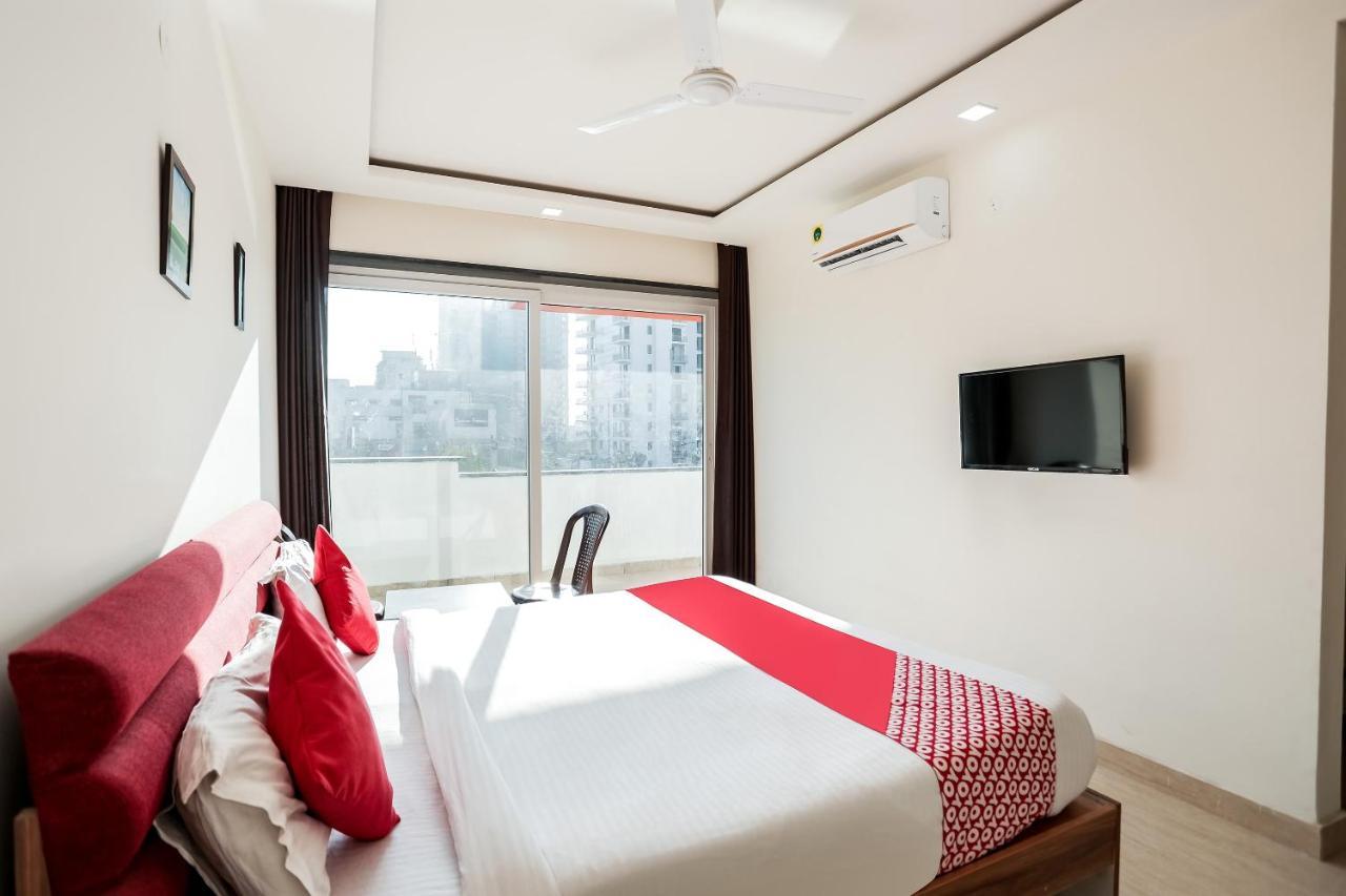 Oyo 65118 Hotel Vatika Gurgaon Bagian luar foto