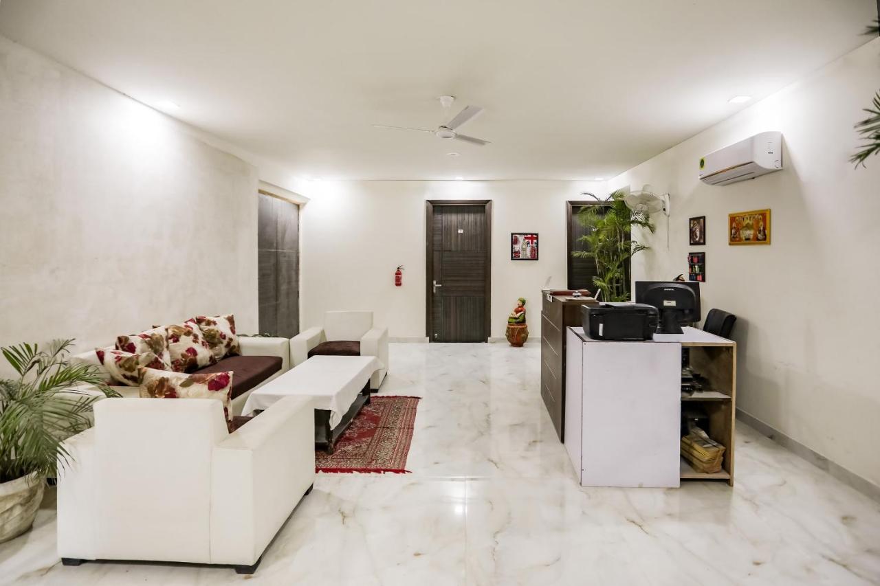 Oyo 65118 Hotel Vatika Gurgaon Bagian luar foto